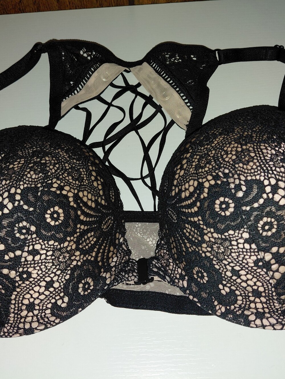 Women's Black Lace Push-Up Bra with Nude Lining victoria Secret
